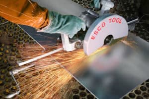 Pipe Saw Air-powered saw cut boiler panels, tube, pipe, tanks, sheets and cylindrical structures