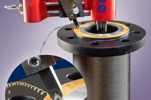 FLANGE FACING TOOL FEATURES EASY MANUAL OPERATION