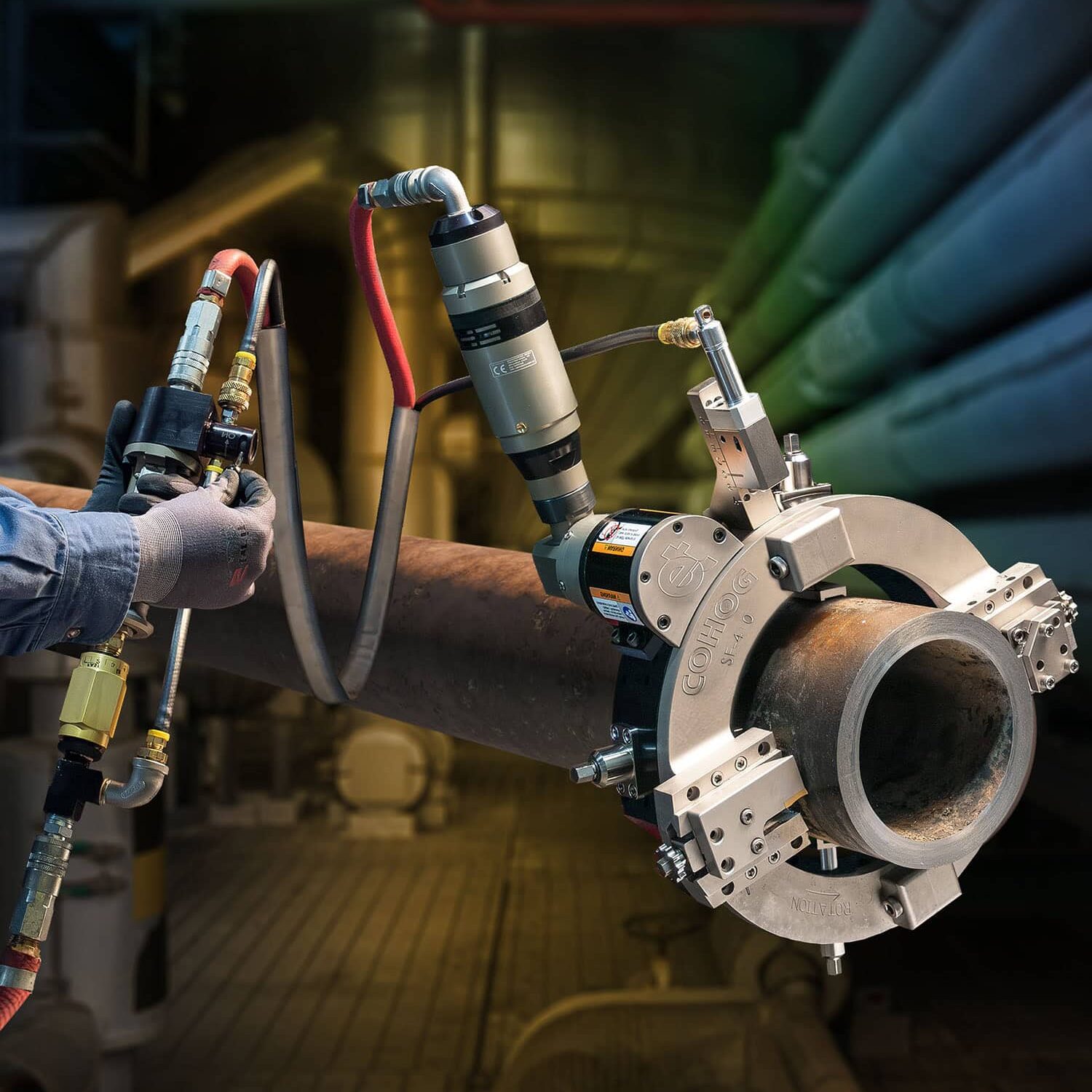 COHOG split frame machine with pendant remote control for safe pipe cutting